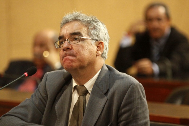 Líder do Governo na Assembleia Legislativa compara as UEBA com Instituições Privadas para justificar falta de investimento