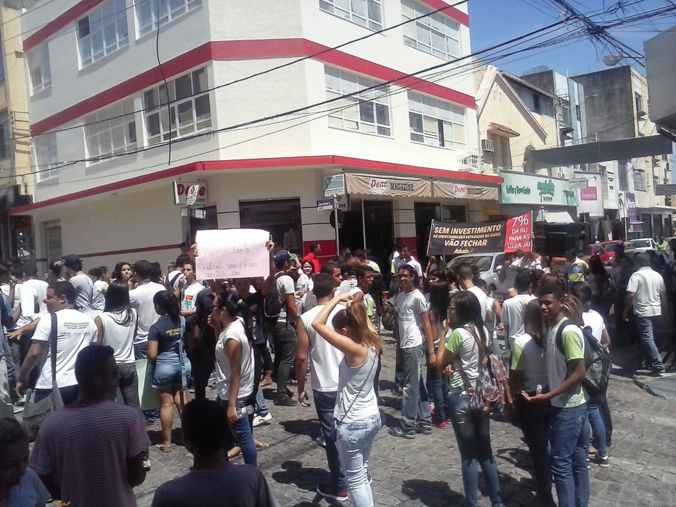 Jequié e Itapetinga realizam mobilizações durante a semana de paralisação docente