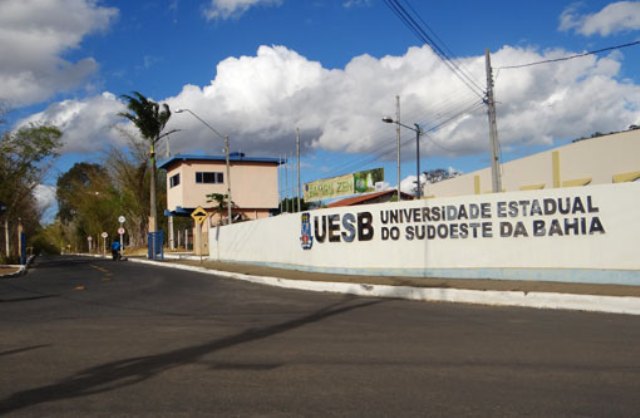 Mais uma face da crise orçamentária: UESB fica sem combustível e xerox