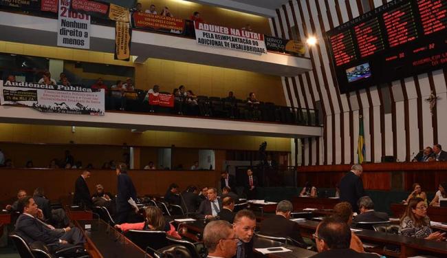 Maratona contra os servidores públicos: PEC 148 é aprovada em 1º turno