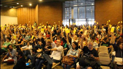 Docentes da Uerj aprovam estado de greve e paralisação