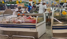 Artigo de dossiê analisa impactos da escala 6×1 na saúde de trabalhadoras e trabalhadores