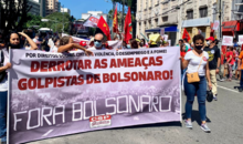 Em Salvador (BA), manifestantes vão às ruas contra ameaça de golpe