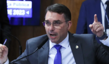 Programa de governo de Flávio Bolsonaro propõe transferir universidades federais para o MCTI