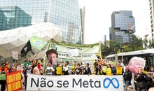 Entidades protestam em frente à Meta contra interferência eleitoral e em defesa da soberania digital