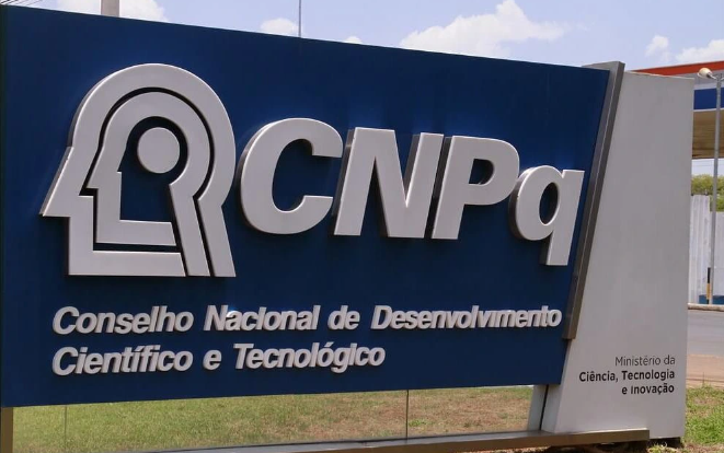 ANDES-SN se solidariza com docente discriminada pelo CNPq por 'gestações'