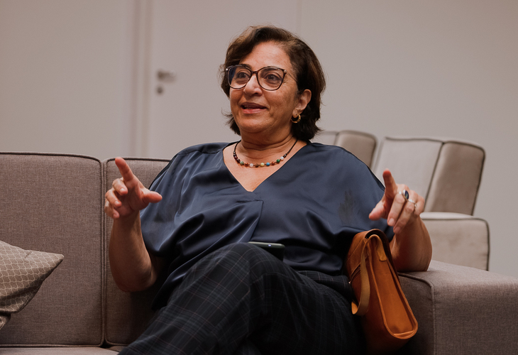 Entrevista: Muna Muhammad Odeh analisa a intensificação da ofensiva de Israel em Gaza