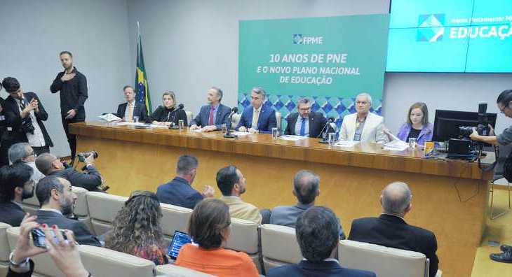 A meta é reduzir a meta: PL do novo Plano Nacional da Educação chega à Câmara dos Deputados