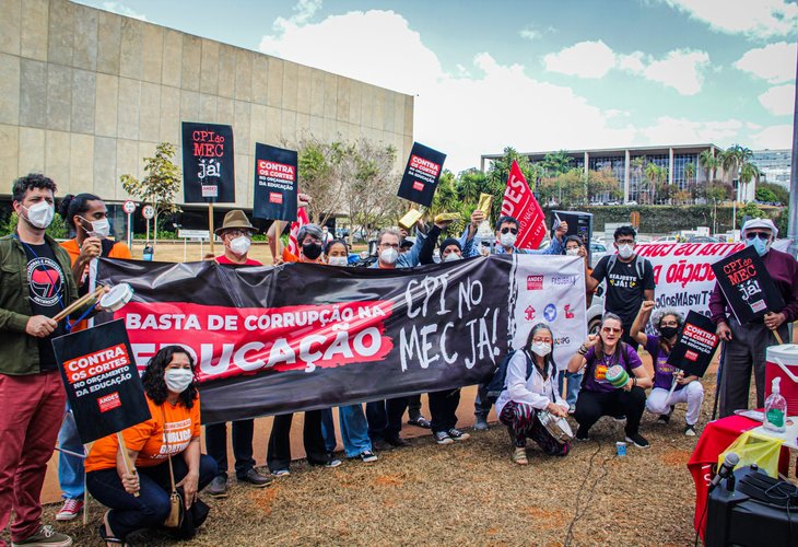Jornada de lutas em Brasília cobra da CPI do MEC e consegue avanços em defesa da Educação