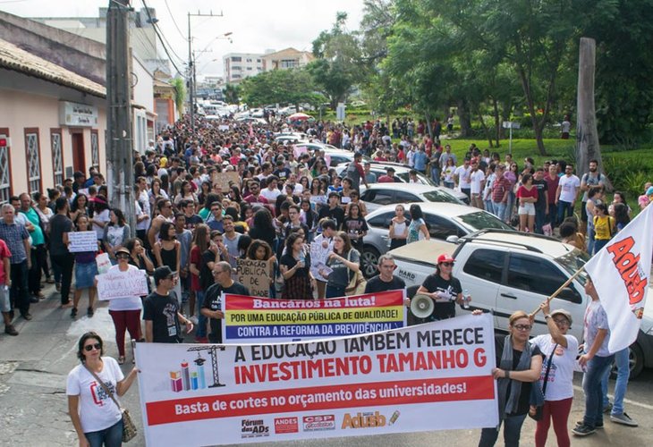 #30M | População fortalece a luta pela educação e diz não à Reforma da Previdência