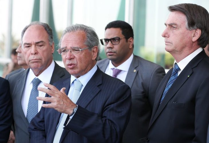 Novo escândalo revela que ministro Paulo Guedes lucrou com empresa em paraíso fiscal