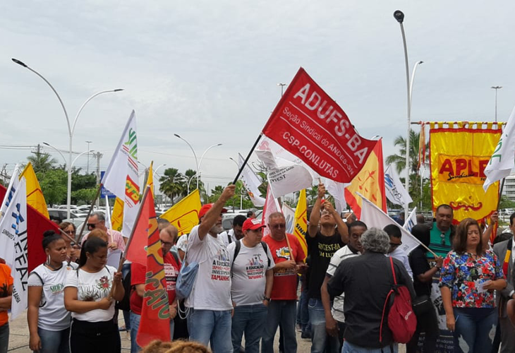Fórum de Servidores da Bahia realiza novo ato contra reforma da Previdência de Rui Costa