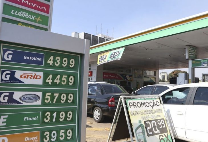 Para por fim à disparada de preços dos combustíveis é preciso barrar PPI e privatização da Petrobras