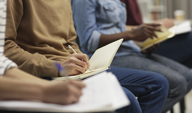 25º artigo do dossiê “Fim da Escala 6×1” discute redução da jornada e qualificação profissional