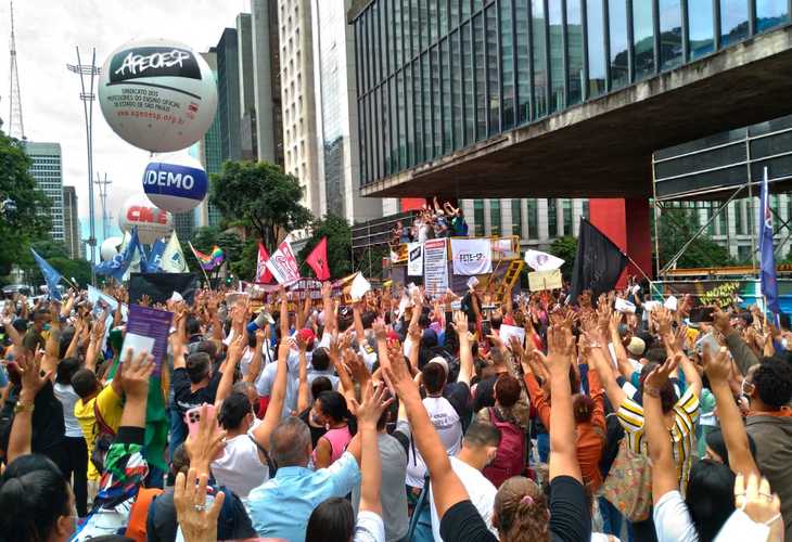 Trabalhadores da Educação e servidores realizam protestos e paralisações. É hora da Greve Nacional