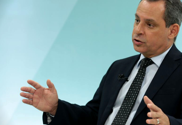 Combustíveis aumentam, presidente da Petrobras pede demissão, mas política de PPI segue intocada