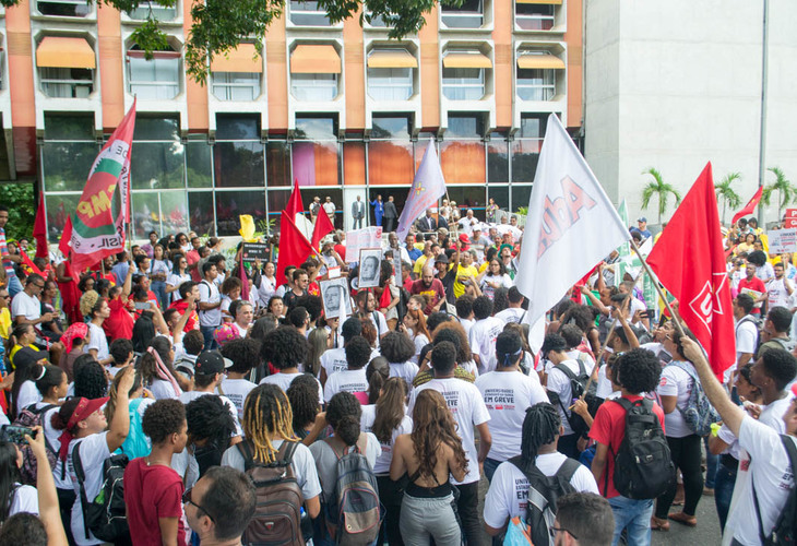 Linha do tempo: 45 dias de luta contra os ataques do governo Rui Costa 