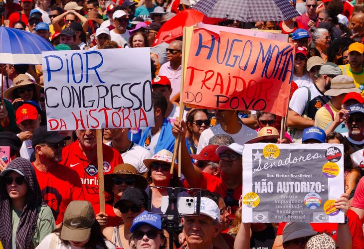 Manifestações em todo o país marcam repúdio à PEC da Blindagem e à anistia a golpistas