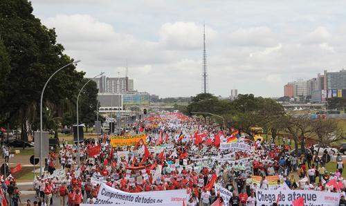 Relatório do Dieese aponta crescimento histórico de greves no país 