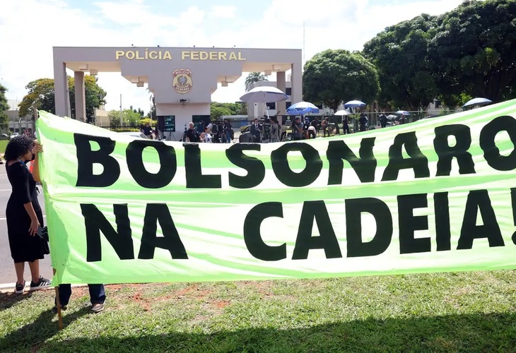 Jair Bolsonaro é preso em Brasília (DF); STF mantém prisão preventiva nesta segunda (24)