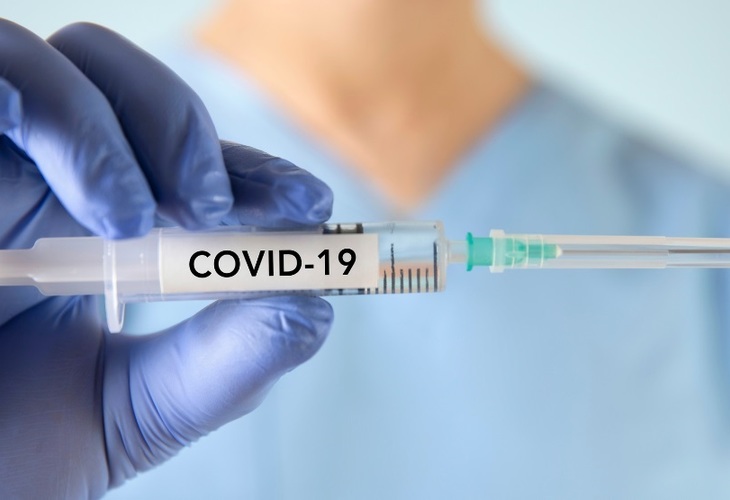 É urgente a quebra de patentes para aumentar oferta de vacinas contra a Covid-19 no Brasil e no mundo