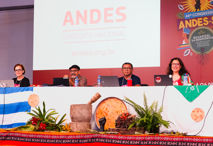 ANDES-SN avança na inclusão de docentes surdas e surdos e intensificação de lutas contra o racismo e pela diversidade