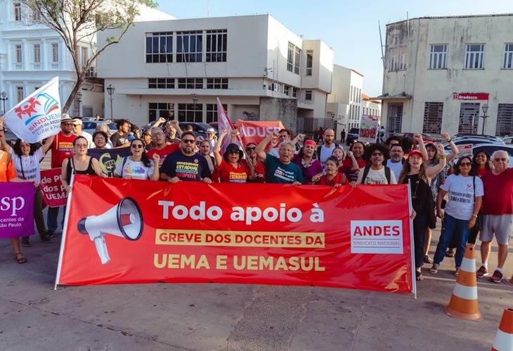 Ato político marca a abertura do XIX Encontro do Setor das Iees/Imes do ANDES-SN