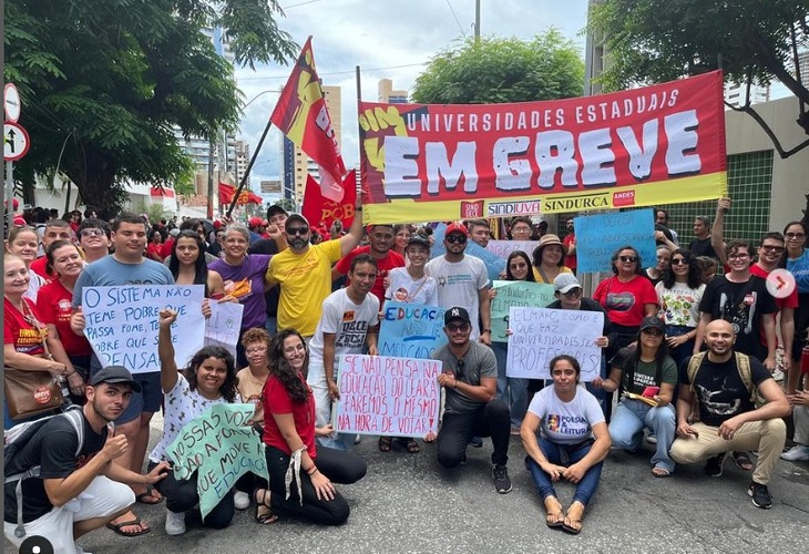 Docentes das estaduais do Ceará denunciam truculência do governo e a criminalização do movimento grevista