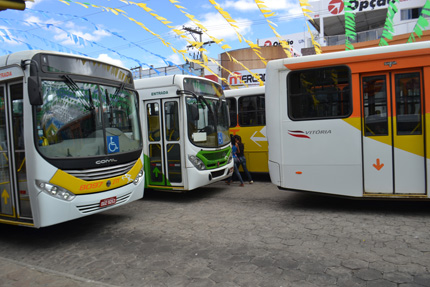 Reunião discute medidas para minimizar problemas da crise no transporte coletivo de Vitória da Conquista
