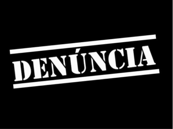 Estudantes denunciam corte de bolsas