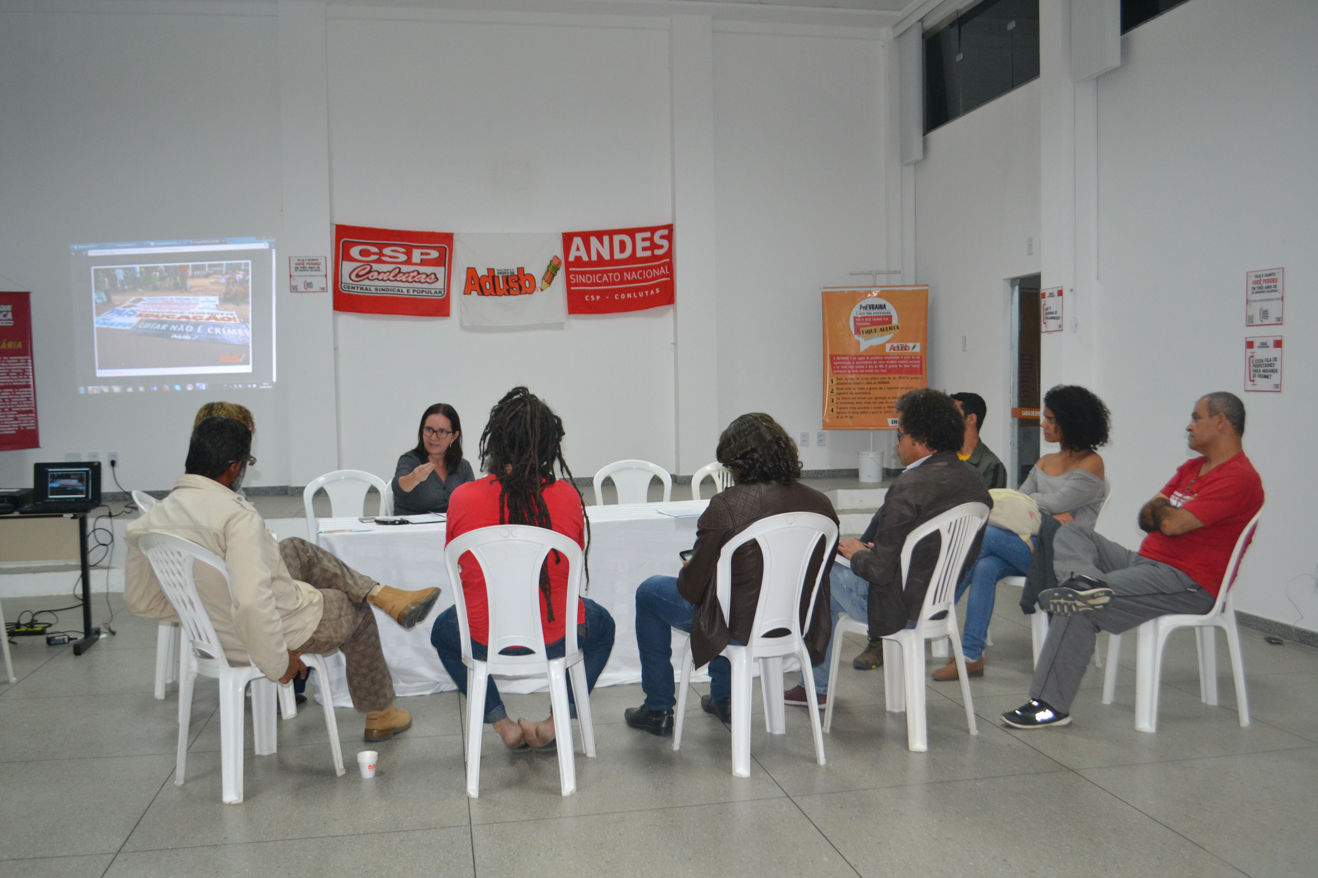 Comitê Local em Defesa da Educação Pública é constituído em Vitória da Conquista