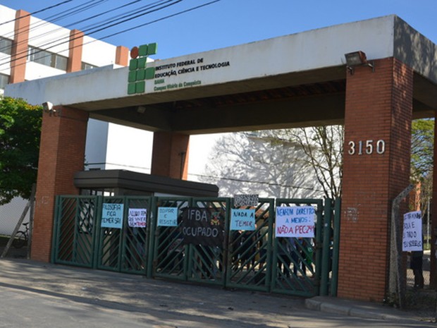 Estudantes ocupam UESB e IFBA em Vitória da Conquista