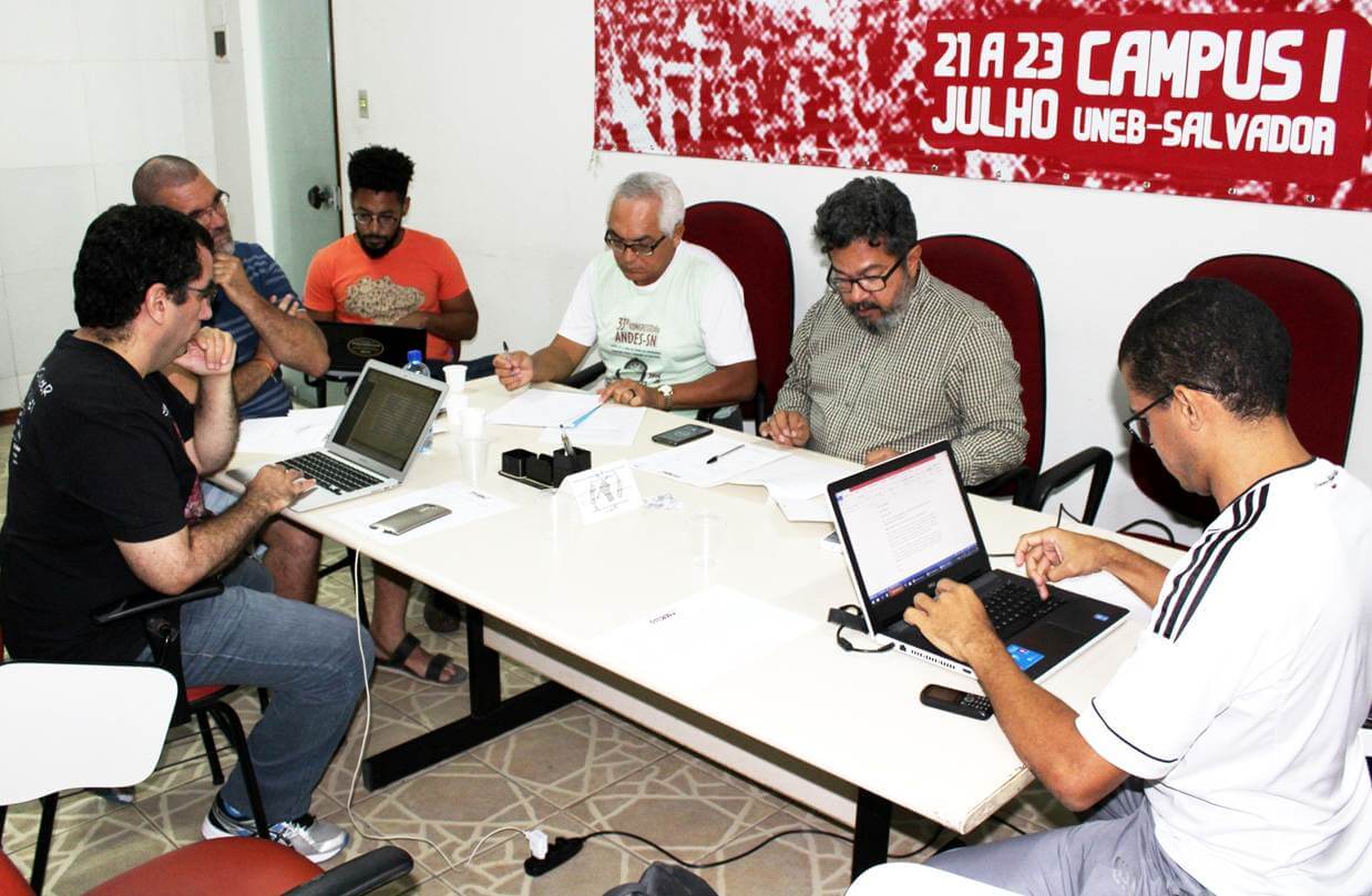 Fórum das ADs discute pauta 2018 e novas ações na defesa dos direitos e da educação pública