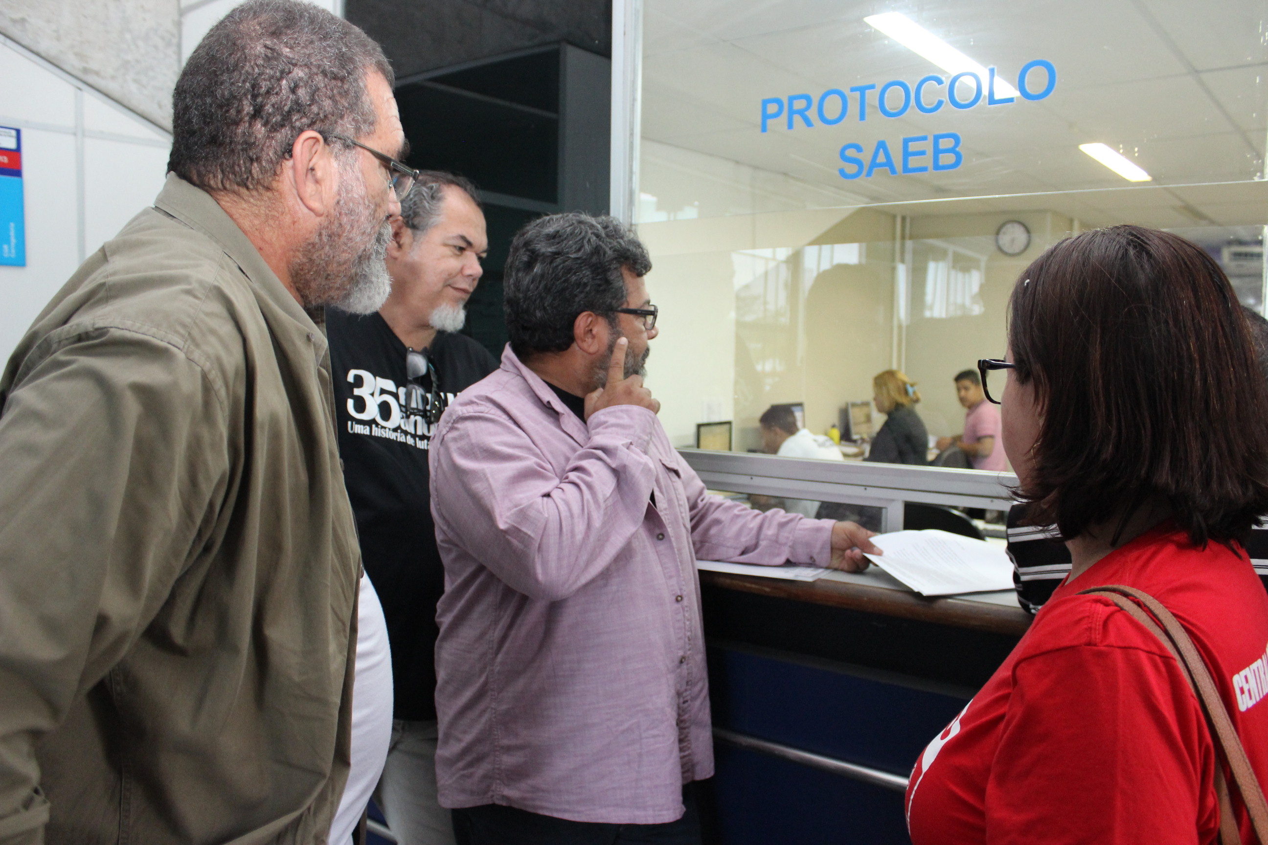 Fórum das ADs pressiona o governo para resolver os 1.042 processos de docentes travados nas Universidades Estaduais
