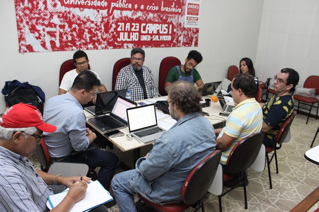 Fórum das ADs avança na construção do indicativo de greve