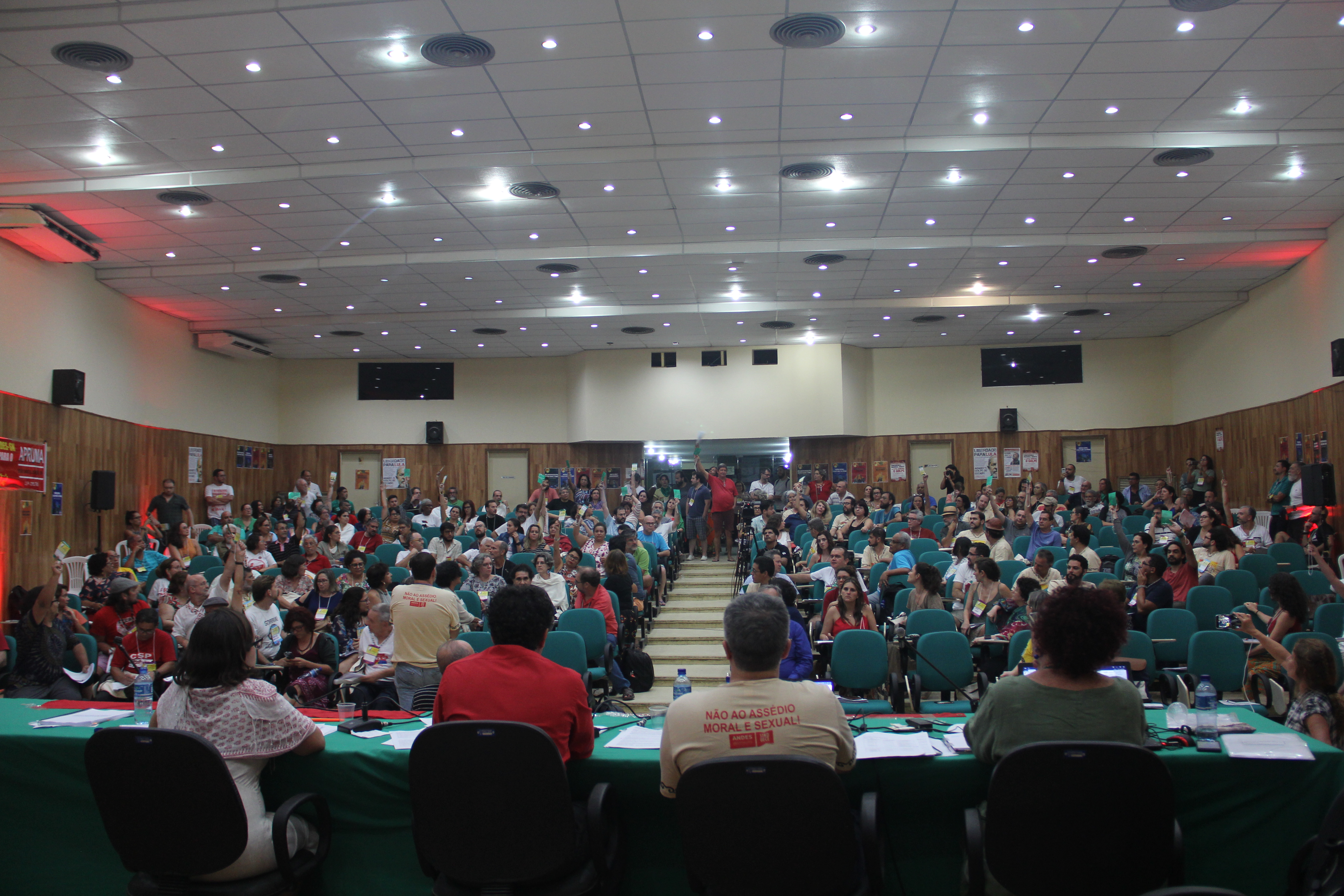 Docentes atualizam plano de lutas geral do ANDES-SN