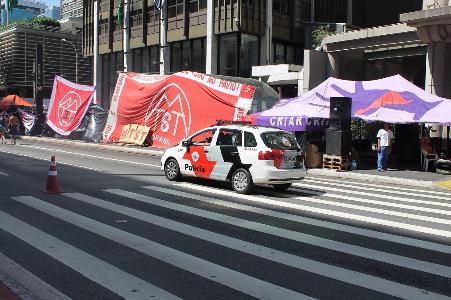 MTST acampa há 9 dias na avenida Paulista contra mudança em programa habitacional
