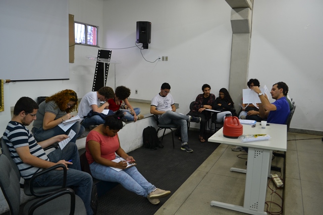 Adusb se reúne com Movimento Estudantil para discutir crise orçamentária e Semana de Mobilização