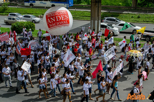.Movimento grevista ocupa avenidas de Salvador.