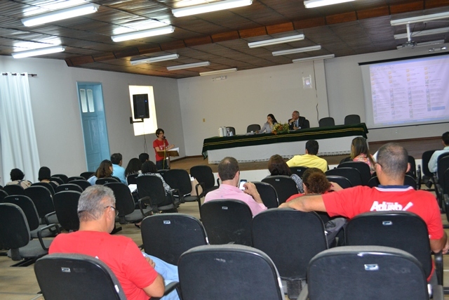 Adusb convoca comunidade a debater o orçamento 2016 no CONSU