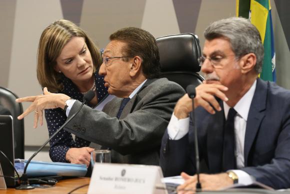 Reforma Trabalhista é aprovada na Comissão de Constituição e Justiça do Senado