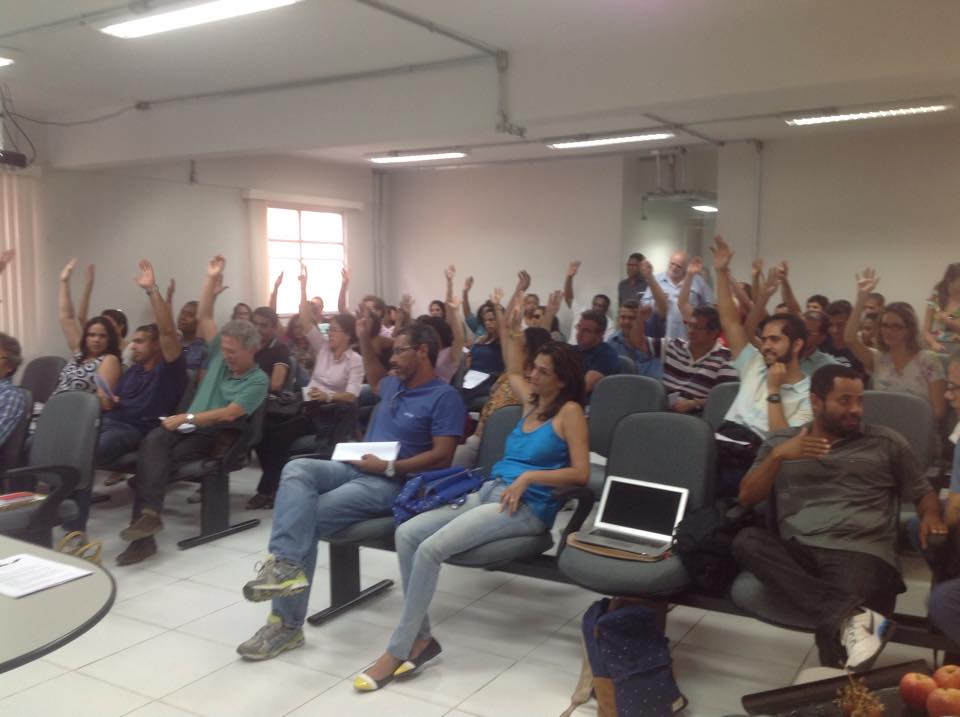 Encaminhamentos das Assembleias da ADUSB - 24 de março de 2015