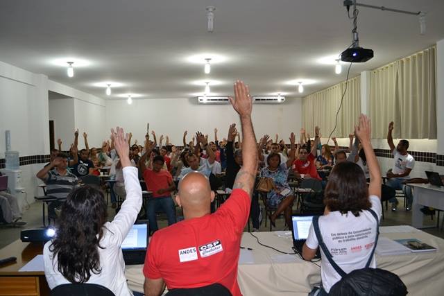 Assembleia defende fortalecimento da greve e aprova agenda de mobilização