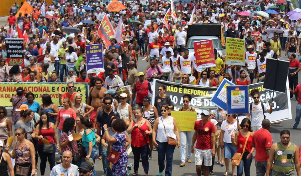 Docentes se mobilizam em todo país contra a Reforma da Previdência