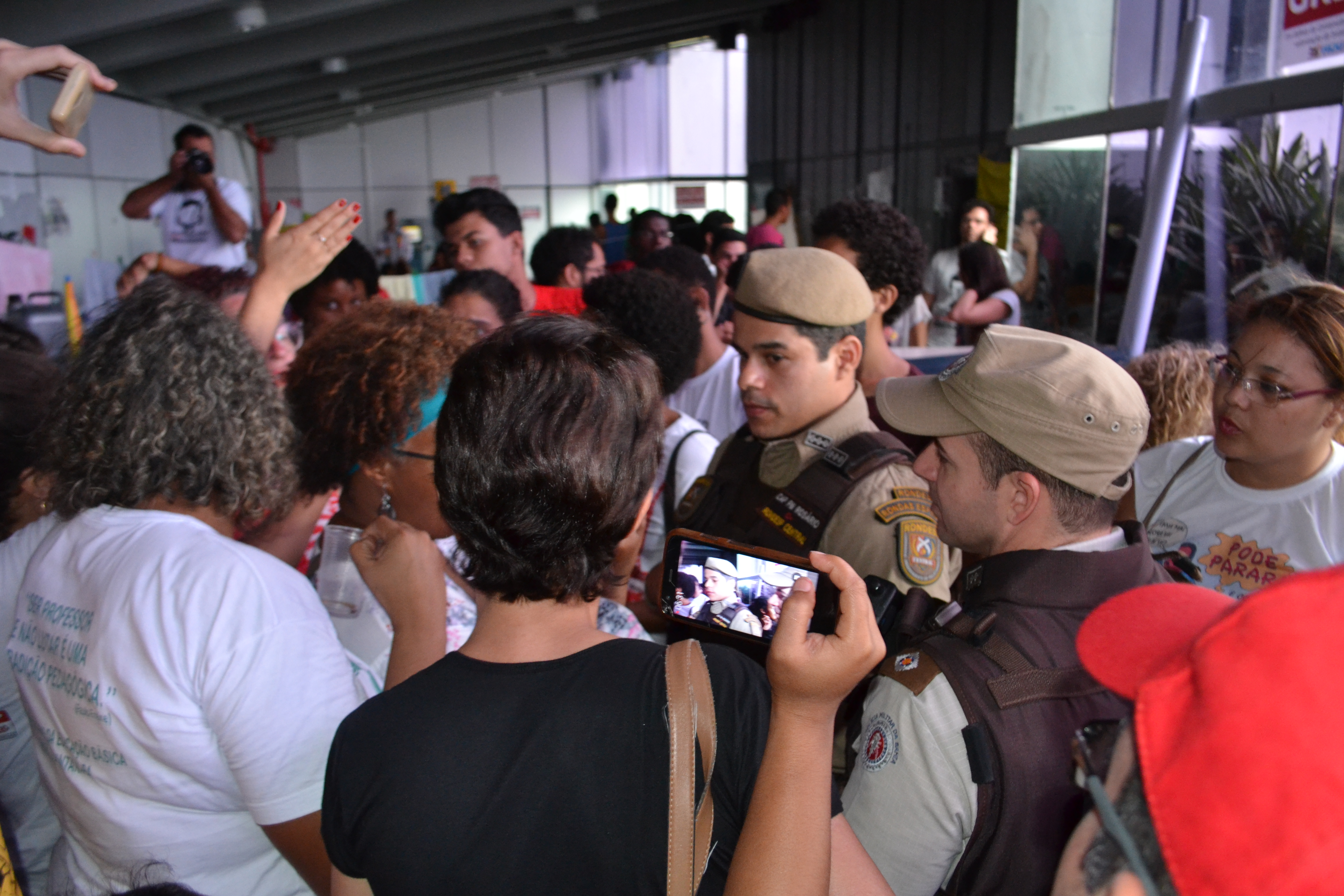 Greve na UESB continua e assembleia avaliará proposta do governo