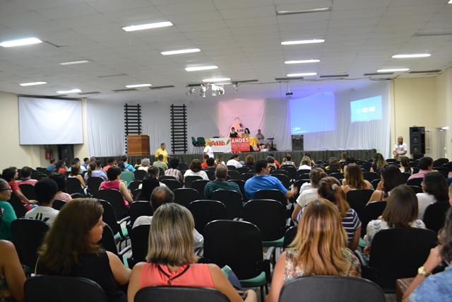 Professores da UESB paralisam atividades contra a PEC 241 e em defesa dos direitos trabalhistas