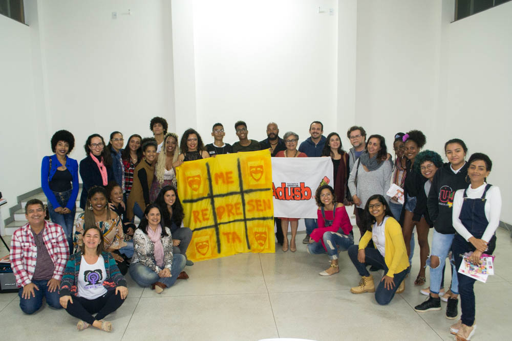 Adusb e coletivos promovem debate sobre o combate ao racismo no Brasil