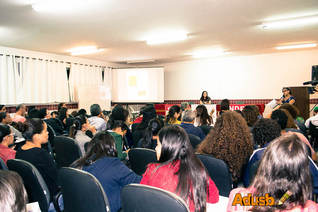 Adusb faz campanha em defesa da “Escola Sem Mordaça”