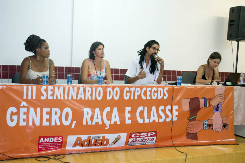 Racismo estrutural é denunciado em mesa do Seminário Gênero, Raça e Classe