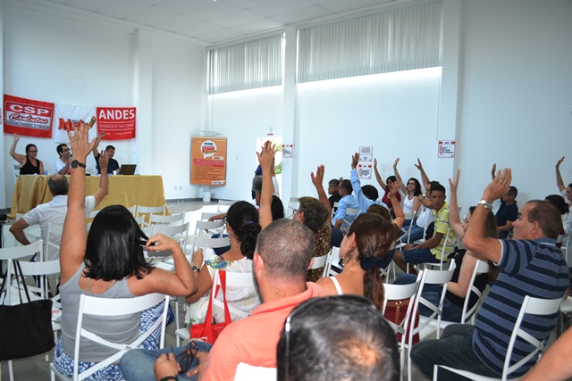 Assembleia da Adusb debate o segundo turno das eleições presidenciais